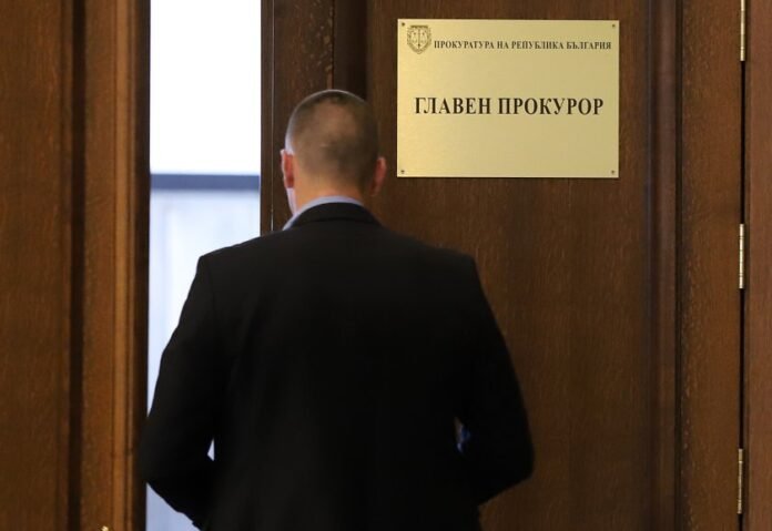 Съдия Антон Урумов разследва главния прокурор и заместниците му -