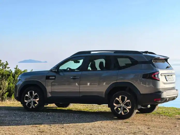 Dacia Bigster G140: 1400 км пробег и икономичен разход на гориво за голям семеен SUV | Новини от България и Света Dacia Bigster G140: 1400 км пробег и икономичен разход на гориво за голям семеен SUV