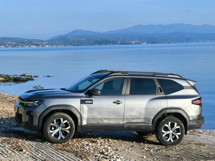 Dacia Bigster G140: 1400 км пробег и икономичен разход на гориво за голям семеен SUV | Новини от България и Света Dacia Bigster G140: 1400 км пробег и икономичен разход на гориво за голям семеен SUV