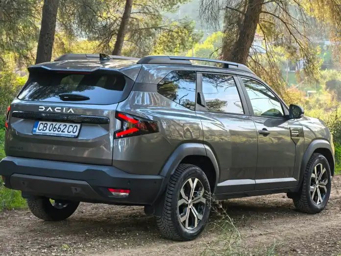 Dacia Bigster G140: 1400 км пробег и икономичен разход на гориво за голям семеен SUV | Новини от България и Света Dacia Bigster G140: 1400 км пробег и икономичен разход на гориво за голям семеен SUV