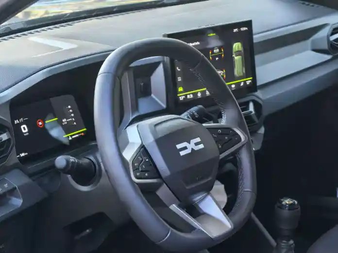 Dacia Bigster G140: 1400 км пробег и икономичен разход на гориво за голям семеен SUV | Новини от България и Света Dacia Bigster G140: 1400 км пробег и икономичен разход на гориво за голям семеен SUV