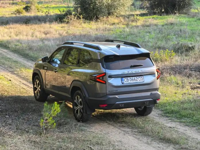 Dacia Bigster G140: 1400 км пробег и икономичен разход на гориво за голям семеен SUV | Новини от България и Света Dacia Bigster G140: 1400 км пробег и икономичен разход на гориво за голям семеен SUV
