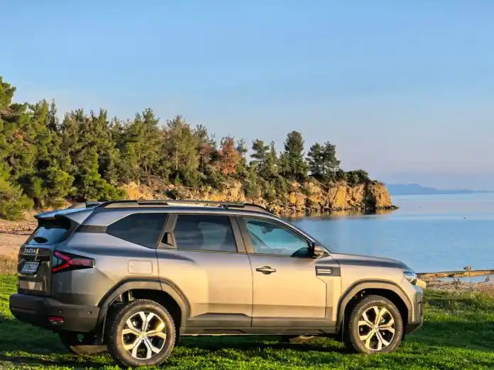 Dacia Bigster G140: 1400 км пробег и икономичен разход на гориво за голям семеен SUV | Новини от България и Света Dacia Bigster G140: 1400 км пробег и икономичен разход на гориво за голям семеен SUV