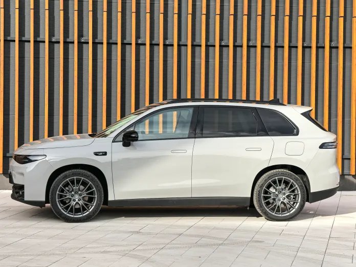 Край на „електричките са за богатите“? Leapmotor предлага пробег, оборудване и цена на хибрид в България | Новини от България и Света Край на „електричките са за богатите“? Leapmotor предлага пробег, оборудване и цена на хибрид в България