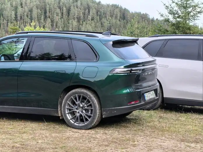 Край на „електричките са за богатите“? Leapmotor предлага пробег, оборудване и цена на хибрид в България | Новини от България и Света Край на „електричките са за богатите“? Leapmotor предлага пробег, оборудване и цена на хибрид в България