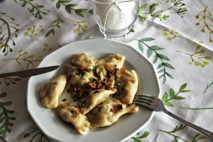 Тайните на българската кухня: Как да приготвим традиционни ястия с кулинария