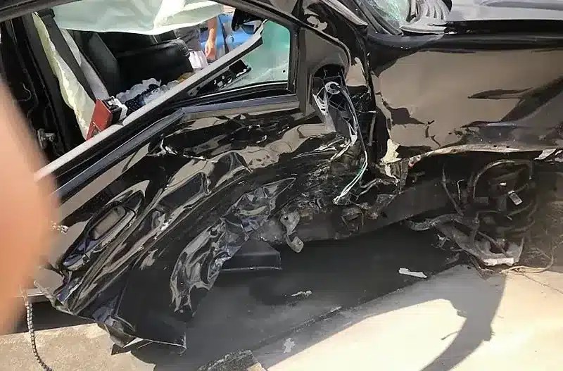 Най-малко 15 души загинаха при инциденти с електромобили Tesla заради заключени врати | Новини от България и Света Най-малко 15 души загинаха при инциденти с електромобили Tesla заради заключени врати