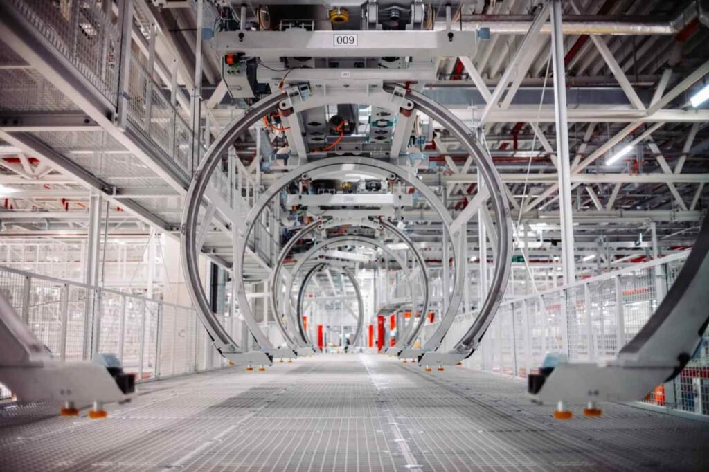 BMW трансформира завода в Мюнхен за Neue Klasse, новият i3 стартира производство през 2026 г. | Новини от България и Света BMW трансформира завода в Мюнхен за Neue Klasse, новият i3 стартира производство през 2026 г.