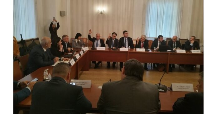 Пеевски и Борисов без охрана от НСО, ИТН се опитва