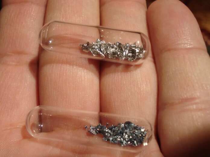 iridium_es_ozmium_ampullazva-7691a0618daf4c19b4c2426230bda39f.jpg