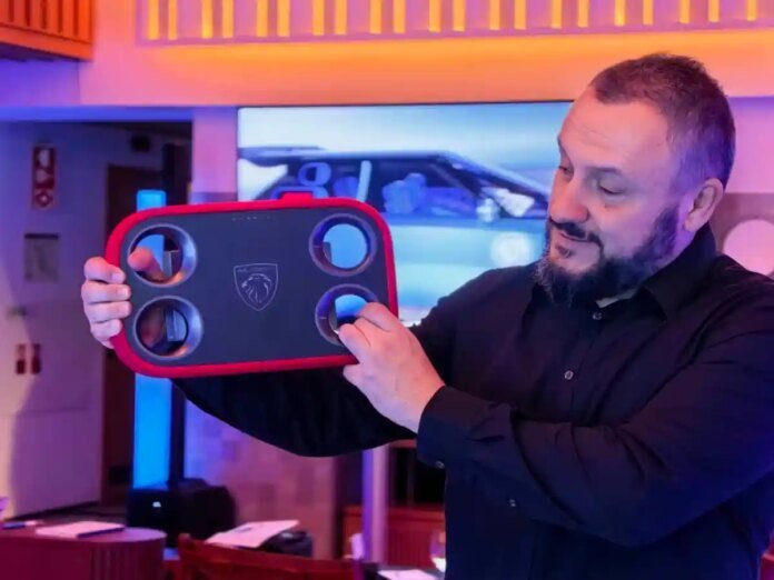 Край на познатия волан? Hypersquare - най-голямата автомобилна революция през Край на волана, който познавахме? Hypersquare е най-голямата автомобилна революция от 50 години