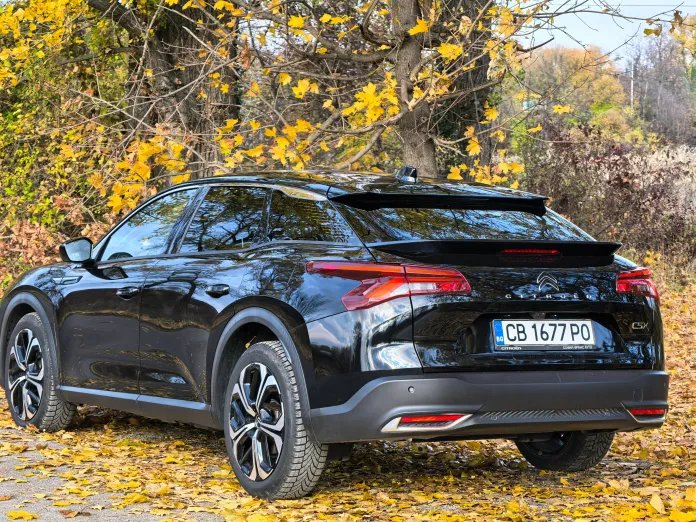 Citroën C5 X Plug-in Hybrid: Автомобил от бъдещето, вдъхновен от златните години на автомобилостроенето | Новини от България и Света Citroën C5 X Plug-in Hybrid: Автомобил от бъдещето, вдъхновен от златните години на автомобилостроенето