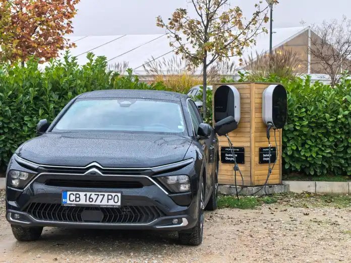 Citroën C5 X Plug-in Hybrid: Автомобил от бъдещето, вдъхновен от златните години на автомобилостроенето | Новини от България и Света Citroën C5 X Plug-in Hybrid: Автомобил от бъдещето, вдъхновен от златните години на автомобилостроенето