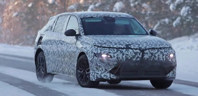 Новата Lancia Gamma вече на пътя: Впечатляваща премиера на автомобила! Новата Lancia Gamma вече на пътя: Впечатляваща премиера на автомобила!