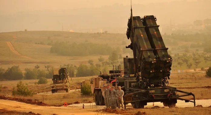 Самолети на САЩ в София: Заплаха от ракети за България и какви мерки за защита са необходими | Новини от България и Света Самолети на САЩ в София: Заплаха от ракети за България и какви мерки за защита са необходими