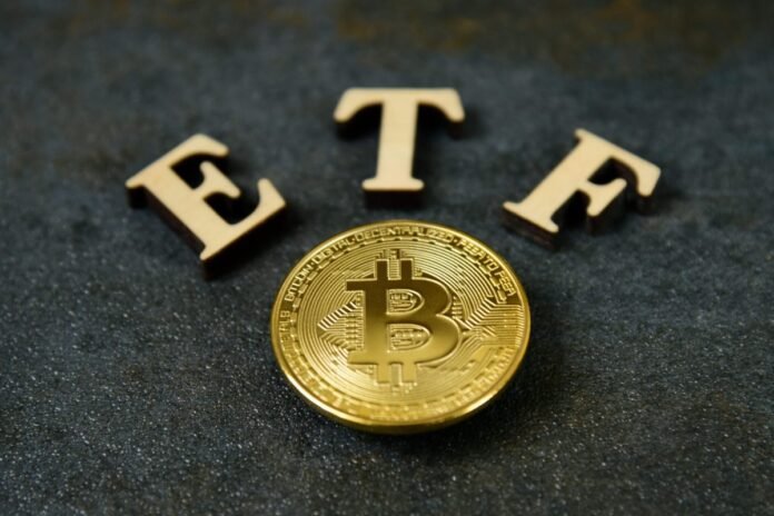 Биткойн ETF-ите привлекоха над $500 милиона в постъпления въпреки пазарната Биткойн ETF-ите привлекоха над $500 милиона в постъпления въпреки пазарната несигурност