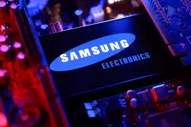 Samsung стартира масово производство на чипове за Tesla от Тексас Samsung стартира масово производство на чипове за Tesla от Тексас през втората половина на 2027 година