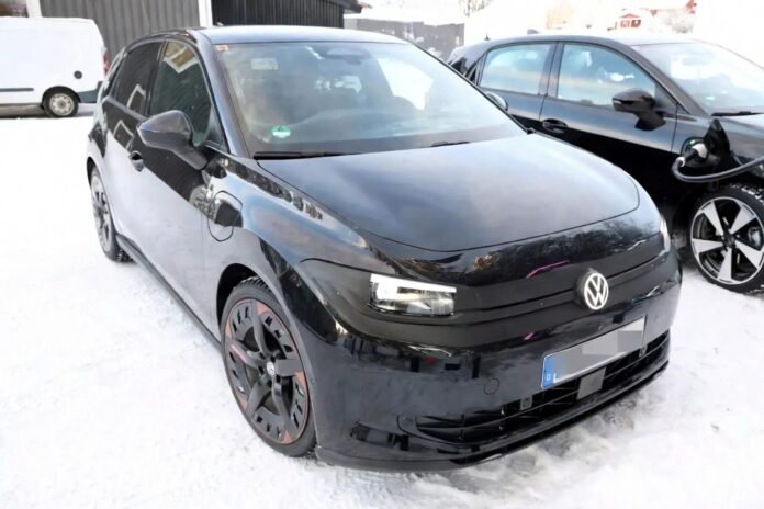 Предстоящият електрически Volkswagen ID. Polo забелязан на тестове почти без Предстоящият електрически Volkswagen ID. Polo забелязан на тестове почти без камуфлаж